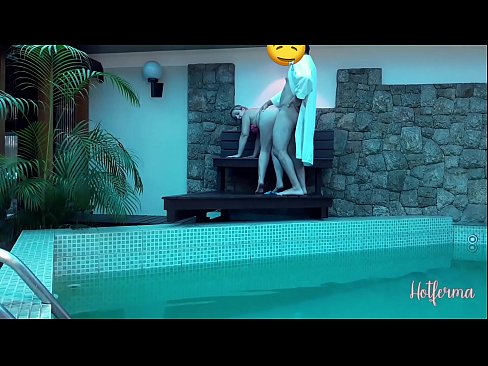 ❤️ Bòs envite sèvant nan pisin lan, men li pa t 'kapab reziste yon cho Porno nan nou % ht.assistdoctor23.ru% ❌❤