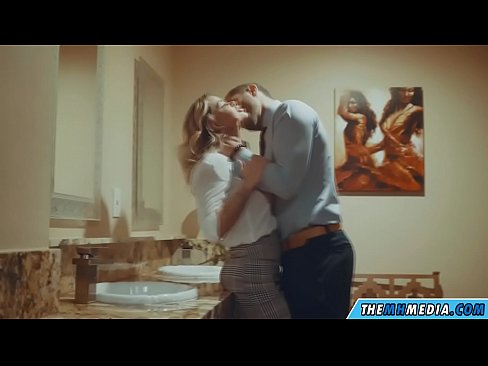 ❤️ Lè yon blond bèl sedui ou nan yon twalèt piblik Porno nan nou % ht.assistdoctor23.ru% ❌❤